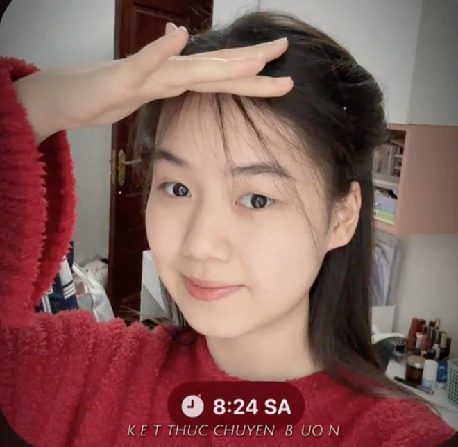 Thủ khoa Hiền Mai lộ mặt mộc cực xinh khi học quân sự, nhận được nhiều yêu thương chăm sóc từ bố mẹ- Ảnh 4. Thủ khoa Hiền Mai lộ mặt mộc cực xinh khi học quân sự, nhận được nhiều yêu thương chăm sóc từ bố mẹ- Ảnh 4.