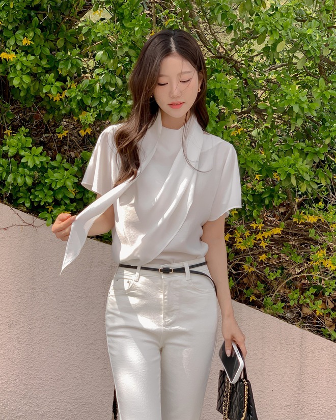 3 mẫu quần jeans phổ biến nhất hiện tại và chỉ cần sắm thế này là sành điệu, không cần hơn- Ảnh 4.