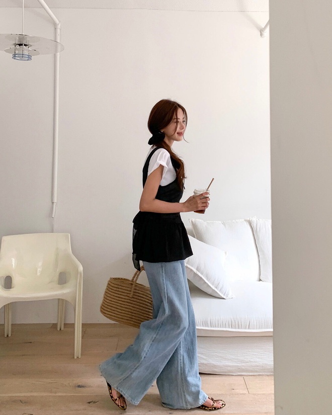 3 mẫu quần jeans phổ biến nhất hiện tại và chỉ cần sắm thế này là sành điệu, không cần hơn- Ảnh 2.