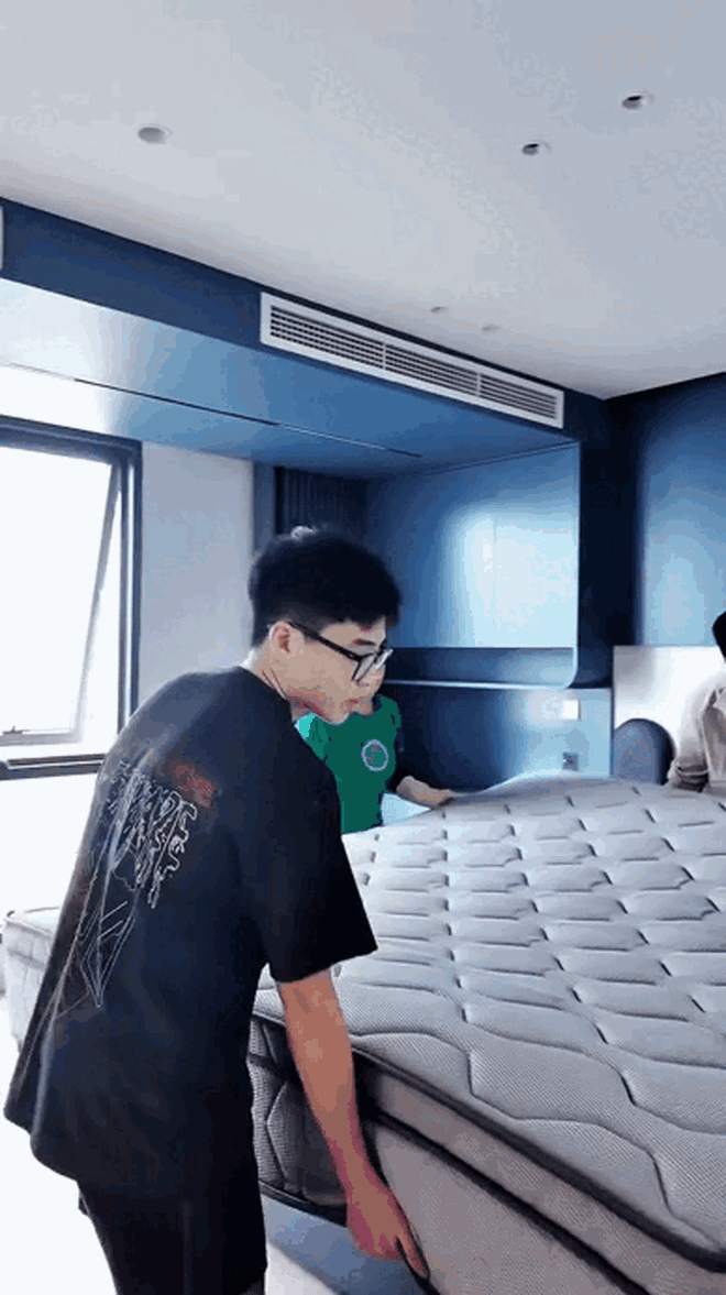 Dân mạng cãi nhau vì MC VTV mua đệm ngủ 213 triệu: Người khen chịu chi, người chê hoang phí - khoe của- Ảnh 2.