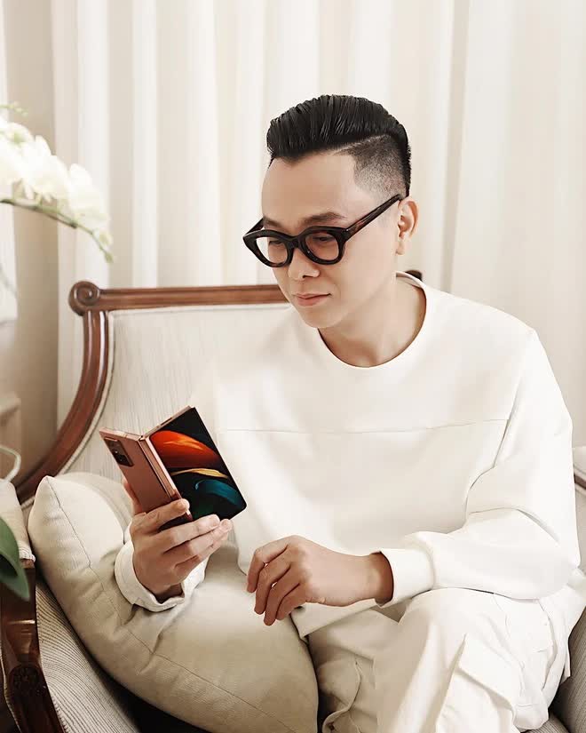 NTK Công Trí trước khi bị bắt: Cây đại thụ của làng mốt, đưa thời trang Việt vươn tầm thế giới- Ảnh 3. NTK Công Trí trước khi bị bắt: Cây đại thụ của làng mốt, đưa thời trang Việt vươn tầm thế giới- Ảnh 3.