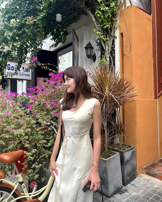 "Bông hồng lai" đang khiến TikTok điên đảo vì nhan sắc, style sành điệu toàn mẫu local brand Việt xinh!- Ảnh 10.