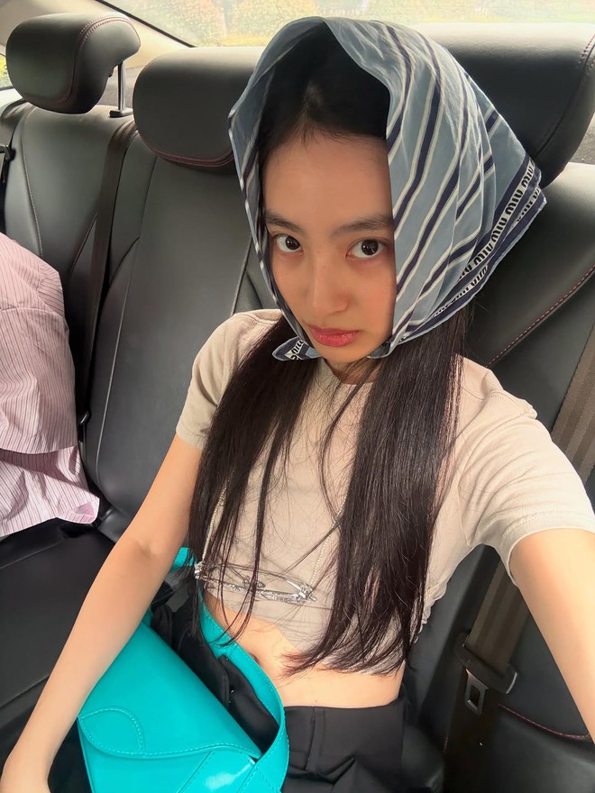 Gái Việt được báo Trung khen "mỹ nhân ngàn năm có một": Nhan sắc chấp camera thường, style đơn giản nhưng xịn đét- Ảnh 15.