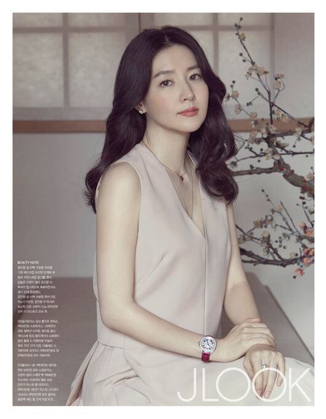 Lee Young Ae không để tóc quá dài ở tuổi 50+ mà áp dụng 4 kiểu tóc gọn gàng, trẻ trung sau đây- Ảnh 5.