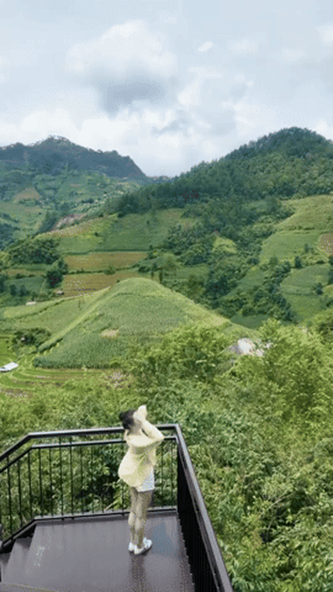 Doãn Hải My khoe visual Top 10 Hoa hậu, chân dài thẳng tắp chiếm spotlight khi cùng Văn Hậu "trốn con" đi chill- Ảnh 5.