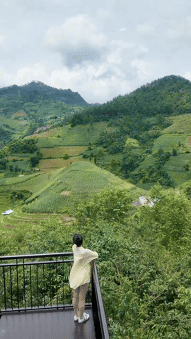 Doãn Hải My khoe visual Top 10 Hoa hậu, chân dài thẳng tắp chiếm spotlight khi cùng Văn Hậu "trốn con" đi chill- Ảnh 3.