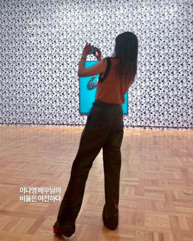 Camera thường "bóc trần" nhan sắc thật gây sốc của vợ chồng Won Bin - Lee Na Young sau nhiều năm "ở ẩn"- Ảnh 3.