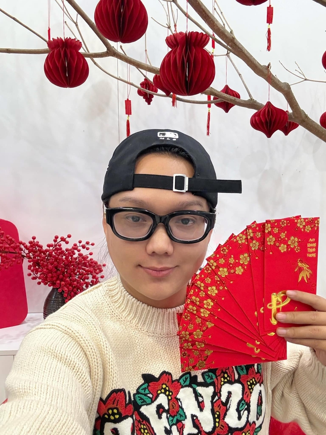 Phạm Thoại lộ ngoại hình tuột dốc sau chuỗi ngày drama- Ảnh 5.
