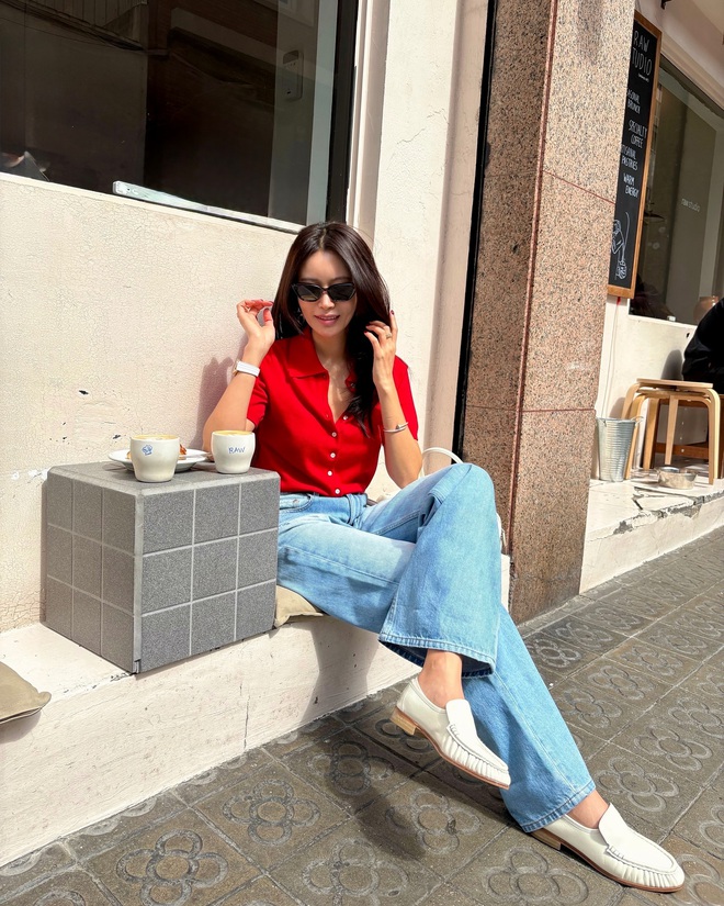 Biết được 4 mẫu quần dài hoàn hảo để phối cùng áo màu sắc, chị em sẽ mặc đẹp xuất sắc hơn hẳn- Ảnh 4.