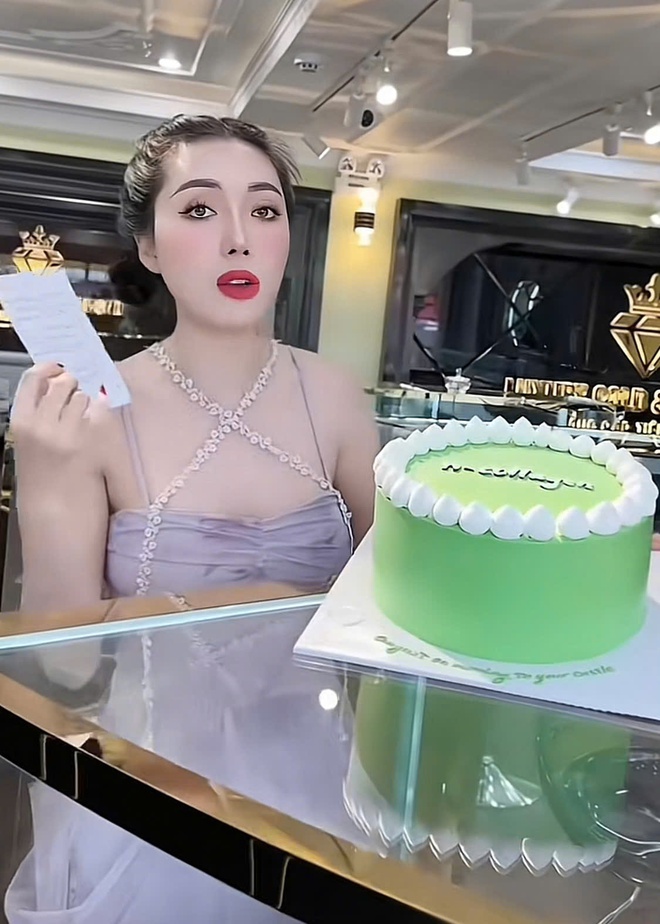Tóc Tiên nhận được thư tay của Louis Vuitton, Ngân Collagen cũng vậy?- Ảnh 7.