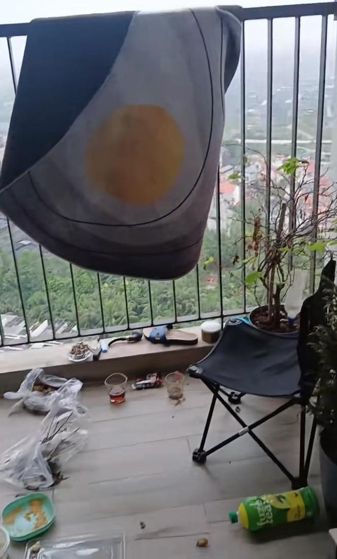 Người mẹ chán nản khi thấy con trai và con dâu "ra đường quần là áo lượt, về nhà không khác gì chuồng lợn"!- Ảnh 5. Người mẹ chán nản khi thấy con trai và con dâu "ra đường quần là áo lượt, về nhà không khác gì chuồng lợn"!- Ảnh 5.