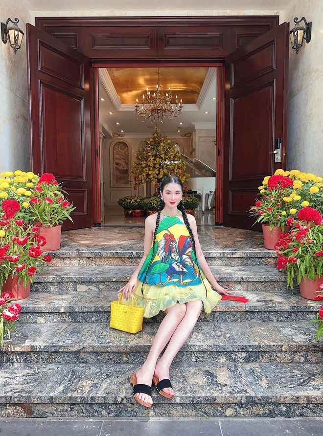 "Phú bà" chủ nhân món khúc bạch vải: Nhan sắc chim sa cá lặn, cuộc sống kín tiếng chuẩn thượng lưu- Ảnh 10.