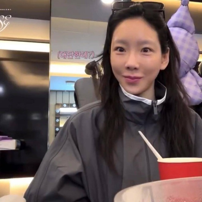 Mặt mộc của một chị đẹp Kpop lại gây sốt: Thói quen nạp collagen bằng 1 món vừa ngon vừa rẻ- Ảnh 2. Mặt mộc của một chị đẹp Kpop lại gây sốt: Thói quen nạp collagen bằng 1 món vừa ngon vừa rẻ- Ảnh 2.