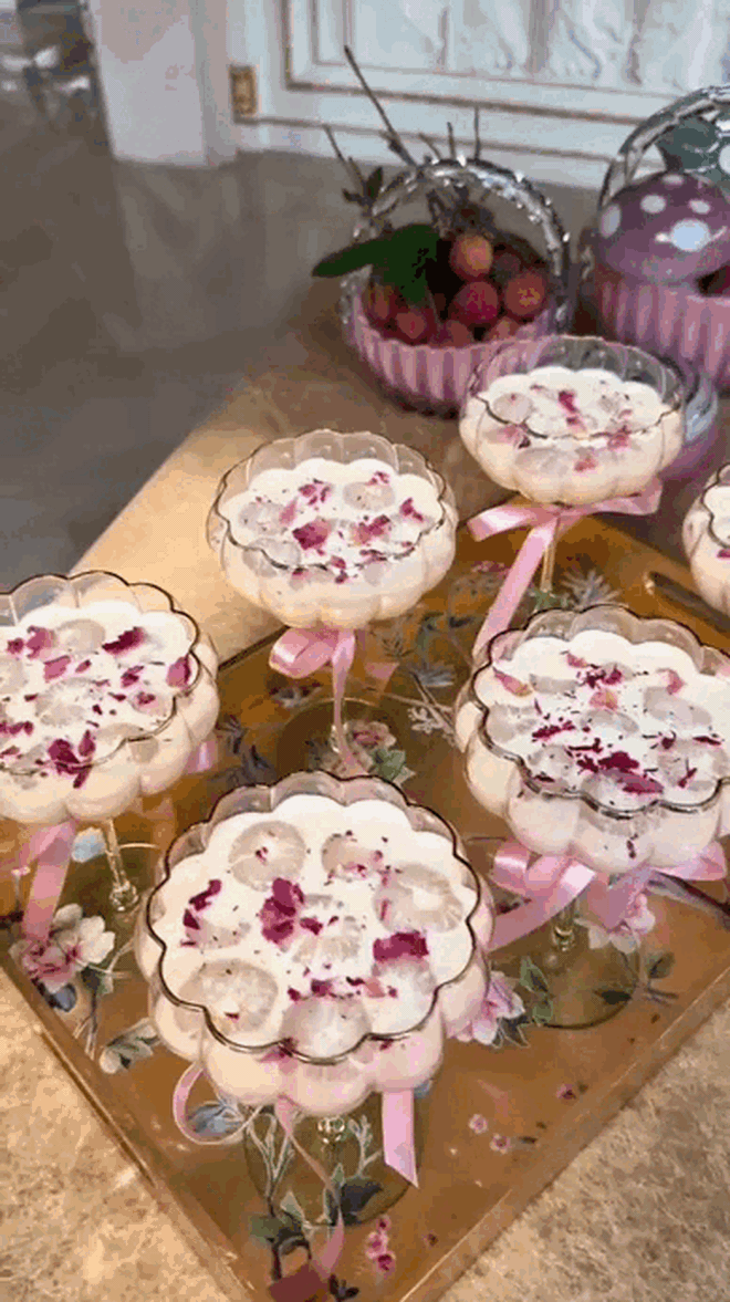 "Phú bà" chủ nhân món khúc bạch vải: Nhan sắc chim sa cá lặn, cuộc sống kín tiếng chuẩn thượng lưu- Ảnh 2.