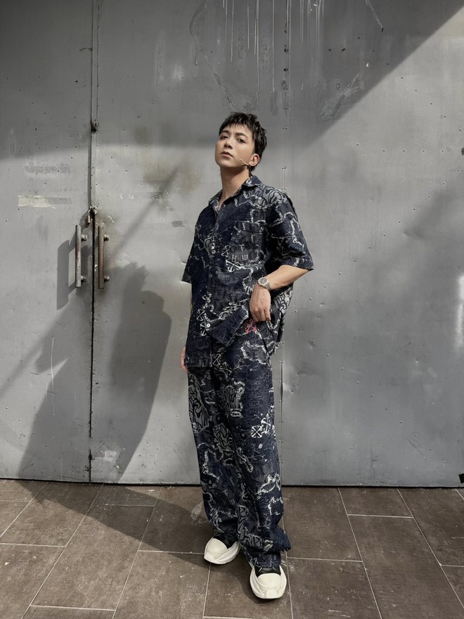 Sau màn xoá sạch ảnh với Louis Vuitton, SOOBIN đã có ngay tình mới?- Ảnh 8. Sau màn xoá sạch ảnh với Louis Vuitton, SOOBIN đã có ngay tình mới?- Ảnh 8.