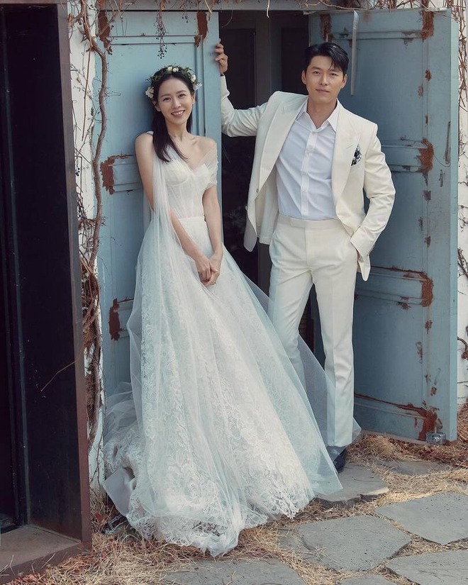 Rò rỉ ảnh hiếm "1 nhà 3 người" của Son Ye Jin - Hyun Bin, quý tử cũng chính thức lộ diện?- Ảnh 6.