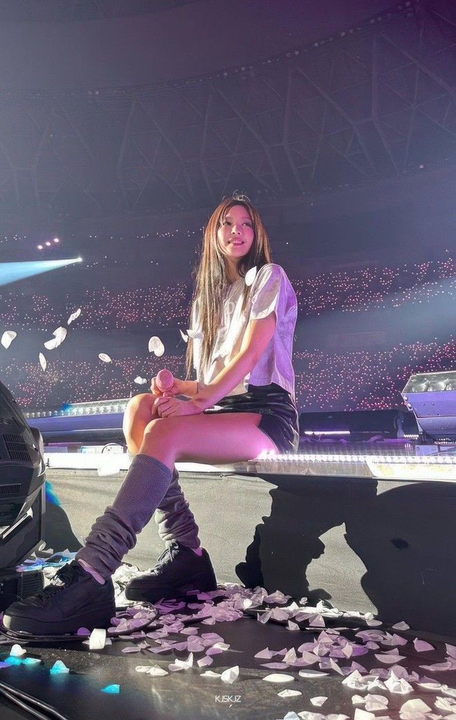 Muốn có dáng đẹp, eo thon như Jennie (BLACKPINK), tập ngay 2 môn thể thao này nhé!- Ảnh 2.
