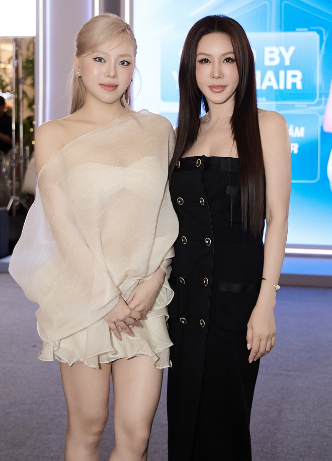 “Gương mặt mới” trong giới rich kid: Con gái Hoa hậu Thu Hoài hiếm hoi lộ diện, nhan sắc gây trầm trồ- Ảnh 1.