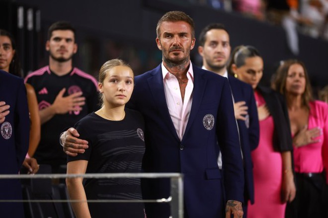 Harper Beckham lớn lên thế nào: Nổi tiếng, xinh đẹp, sống đời tiểu thư tài phiệt đẹp như mơ, nhưng bị anh cả quay lưng?- Ảnh 7.