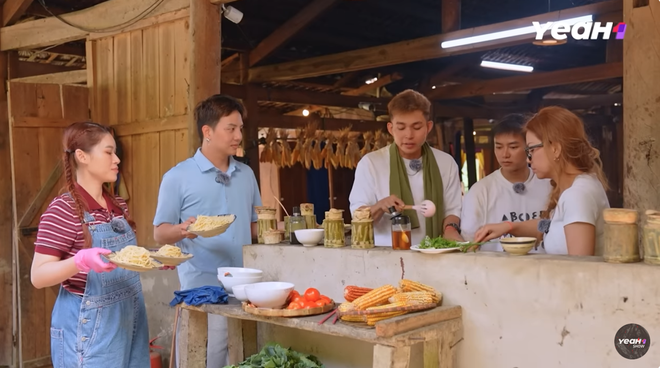 Đoạn video khiến cả MXH "không còn kén ăn nữa" khi nghe anh Hà chị Thông nói về 1 món ăn trong Gia Đình Haha- Ảnh 3.