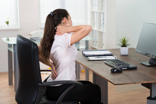 Ngồi, đứng và nằm: Tư thế nào "âm thầm" hủy hoại cơ thể bạn nhiều nhất?- Ảnh 1. Ngồi, đứng và nằm: Tư thế nào "âm thầm" hủy hoại cơ thể bạn nhiều nhất?- Ảnh 1.