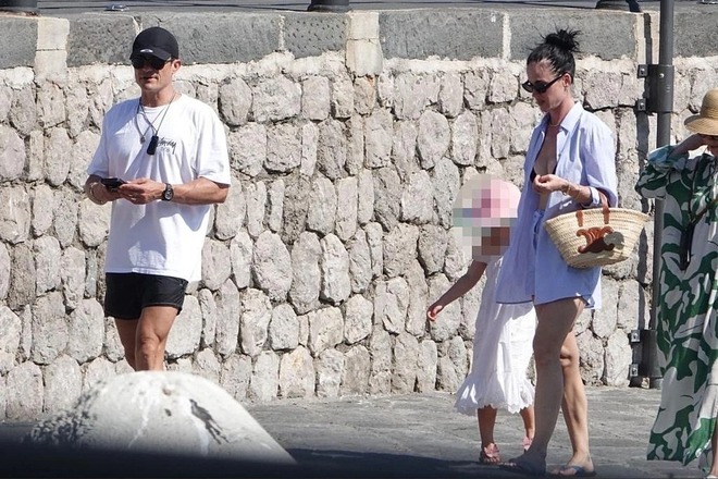 Katy Perry hiên ngang ôm ấp trai lạ trước mặt Orlando Bloom chỉ sau 3 ngày chia tay- Ảnh 3.