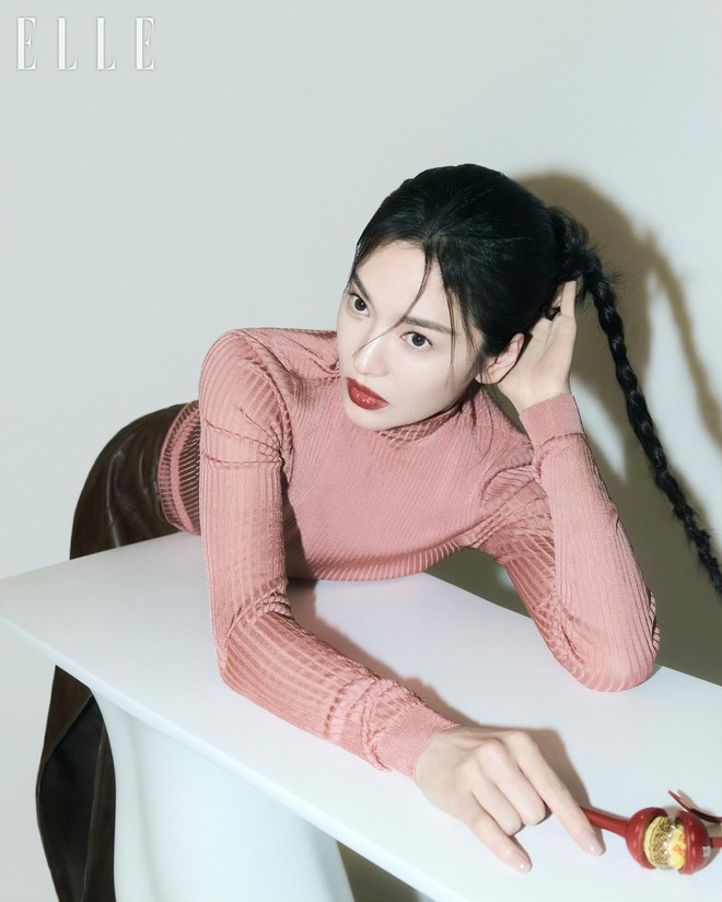 Song Hye Kyo quyết đổi hình tượng đến cùng- Ảnh 4. Song Hye Kyo quyết đổi hình tượng đến cùng- Ảnh 4.