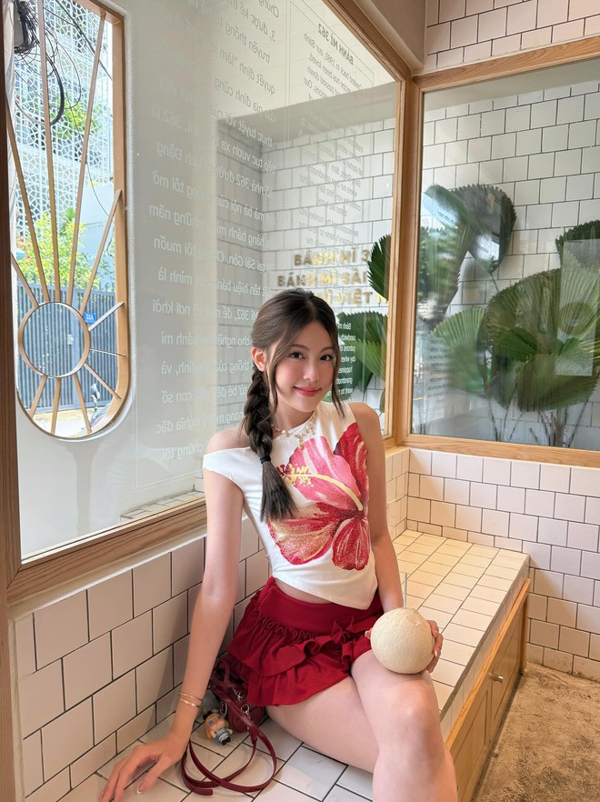 Bạn gái HIEUTHUHAI lên đồ đi tập: Body "căng đét", visual "ăn tiền", chị em nhìn xong chỉ muốn xách giày ra phòng gym ngay!- Ảnh 4.