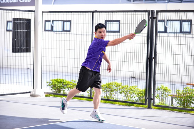 Thiếu gia nhà bầu Hiển rủ Văn Quyết, Duy Manh chơi pickleball, trận đấu căng như ATP, nhìn "phẩy vợt" mà choáng- Ảnh 5.