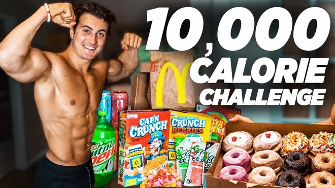 Gây sốc: Trend ăn 10.000 kcal mỗi ngày để lột xác 6 múi khiến cộng đồng thể hình tranh cãi dữ dội- Ảnh 4. Gây sốc: Trend ăn 10.000 kcal mỗi ngày để lột xác 6 múi khiến cộng đồng thể hình tranh cãi dữ dội- Ảnh 4.