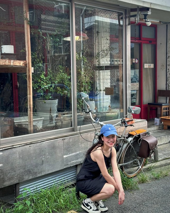 Tiểu thư tài phiệt hot nhất màn ảnh Hàn hiện tại: Trên phim ăn diện sang chảnh, đời thường tối giản bất ngờ- Ảnh 12.