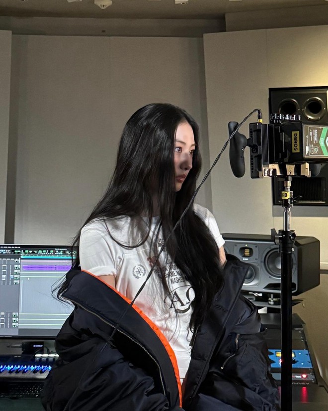 "Bản sao Park Min Young" mặc đồ ngủ ra sân bay, Dispatch khen hết lời- Ảnh 9. "Bản sao Park Min Young" mặc đồ ngủ ra sân bay, Dispatch khen hết lời- Ảnh 9.
