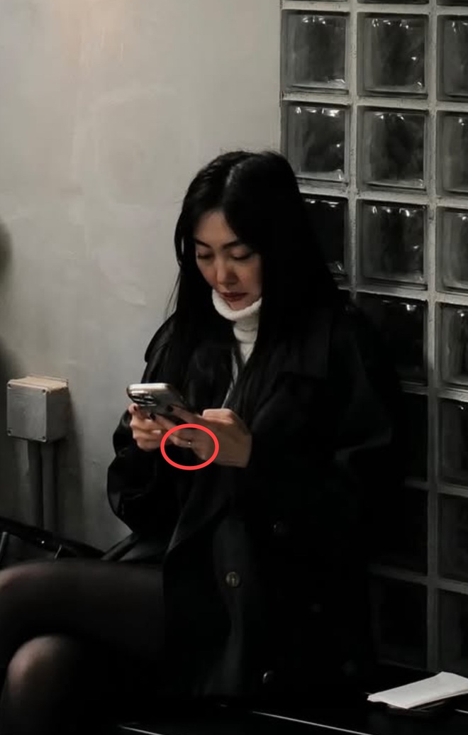 Chuyện gì đang xảy ra với hôn nhân của "Hoàng tử tình ca" Vũ. và vợ gia thế khủng?- Ảnh 6. Chuyện gì đang xảy ra với hôn nhân của "Hoàng tử tình ca" Vũ. và vợ gia thế khủng?- Ảnh 6.