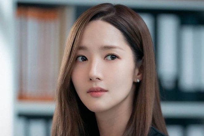 "Bản sao Park Min Young" mặc đồ ngủ ra sân bay, Dispatch khen hết lời- Ảnh 12. "Bản sao Park Min Young" mặc đồ ngủ ra sân bay, Dispatch khen hết lời- Ảnh 12.