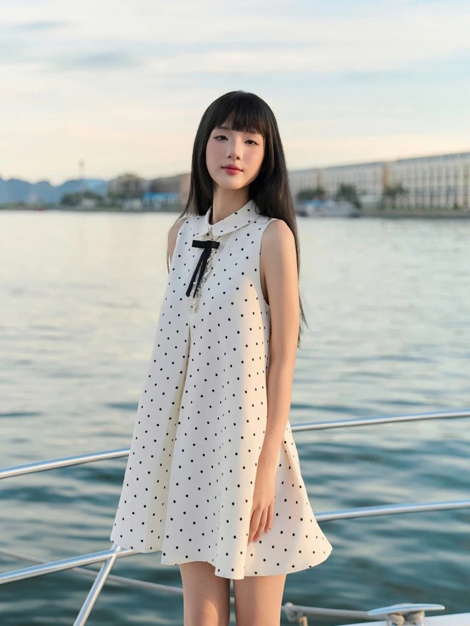 Chị em từ châu Á đến trời Tây đang chìm đắm với đồ chấm bi, tưởng "ô dề" ai ngờ đẹp và sang thôi nhé!- Ảnh 10.