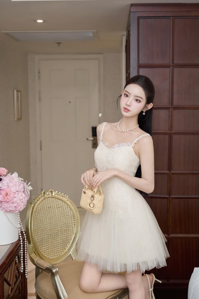 Xuất hiện bạch nguyệt quang lặng lẽ toả sáng giữa "lẩu thập cẩm" toàn Tây Du Ký, lân sư rồng tại Miss Grand Vietnam- Ảnh 12. Xuất hiện bạch nguyệt quang lặng lẽ toả sáng giữa "lẩu thập cẩm" toàn Tây Du Ký, lân sư rồng tại Miss Grand Vietnam- Ảnh 12.