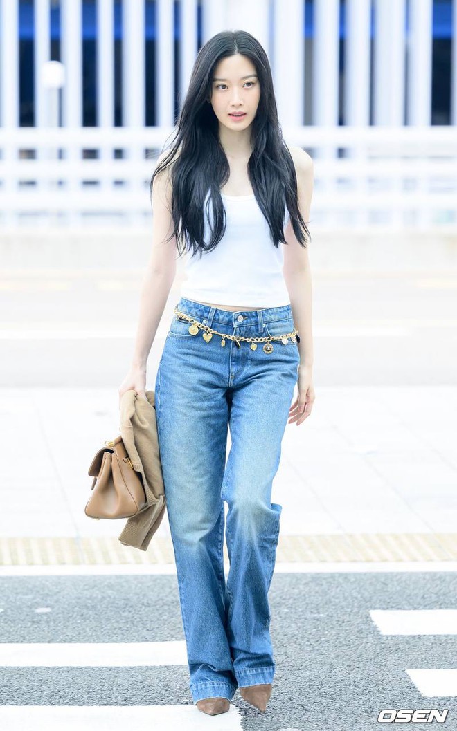 Không cách nào dìm được Moon Ga Young - Ảnh 3.