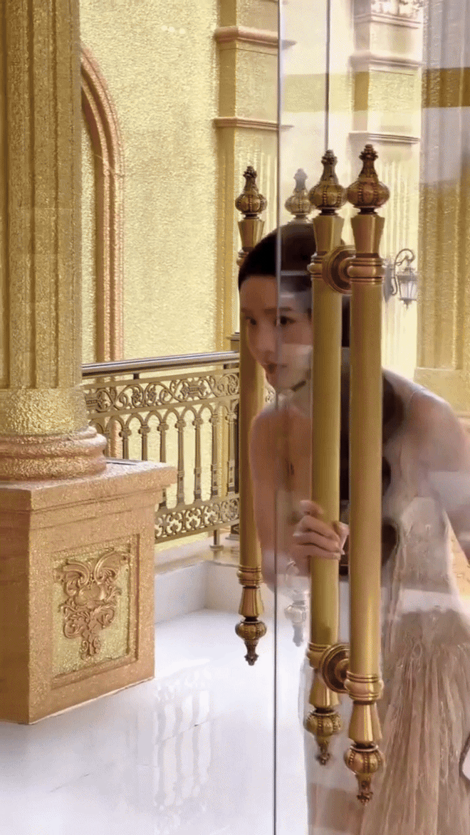 Xuất hiện bạch nguyệt quang lặng lẽ toả sáng giữa "lẩu thập cẩm" toàn Tây Du Ký, lân sư rồng tại Miss Grand Vietnam- Ảnh 5. Xuất hiện bạch nguyệt quang lặng lẽ toả sáng giữa "lẩu thập cẩm" toàn Tây Du Ký, lân sư rồng tại Miss Grand Vietnam- Ảnh 5.