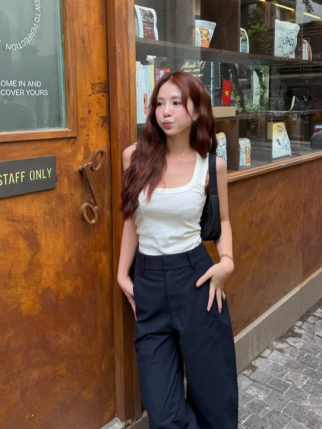 Hot girl 9x Hà thành nay là mẹ 1 con: Trẻ xinh, mặc đẹp dữ thần, quá khó để tìm thấy người thứ 2!- Ảnh 5.