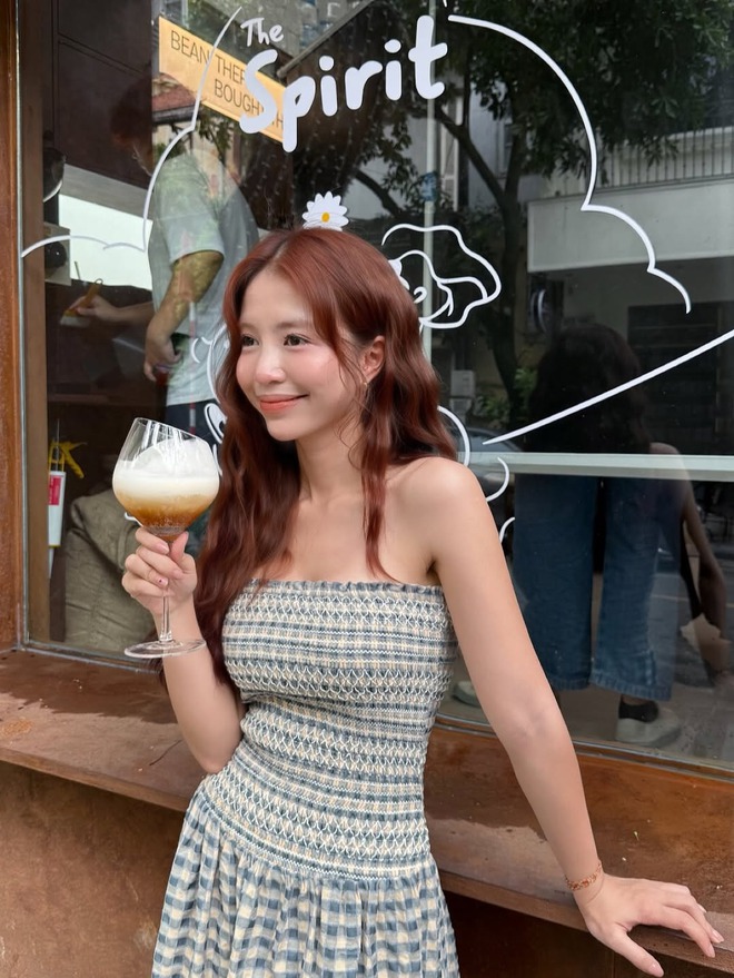 Hot girl 9x Hà thành nay là mẹ 1 con: Trẻ xinh, mặc đẹp dữ thần, quá khó để tìm thấy người thứ 2!- Ảnh 7.