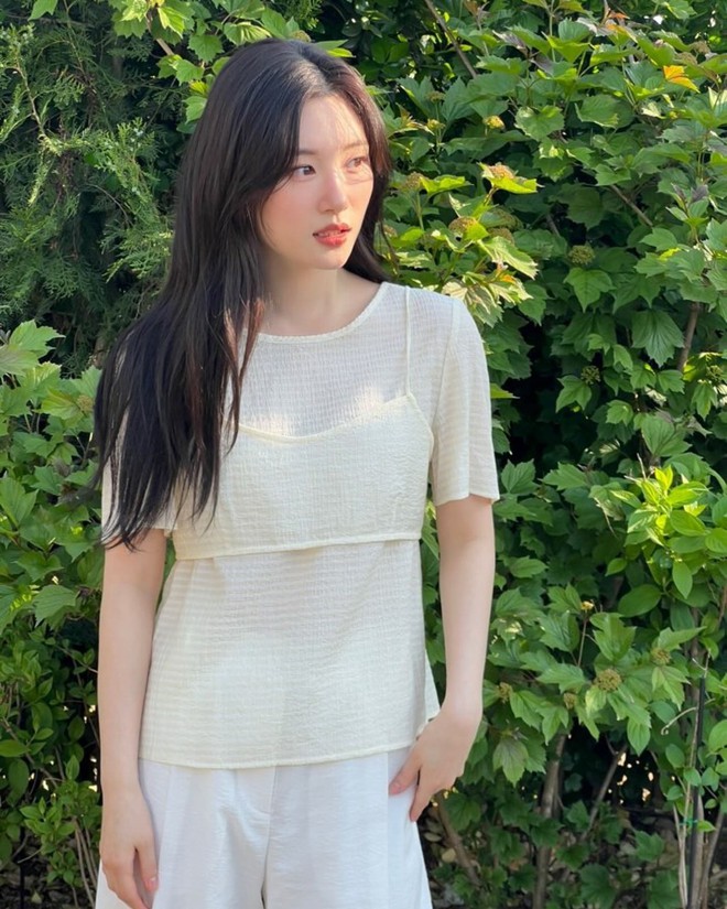 Nữ chính phim Hàn hot nhất lúc này: Trắng xinh như cục bông, style sành điệu không cần cố- Ảnh 8.
