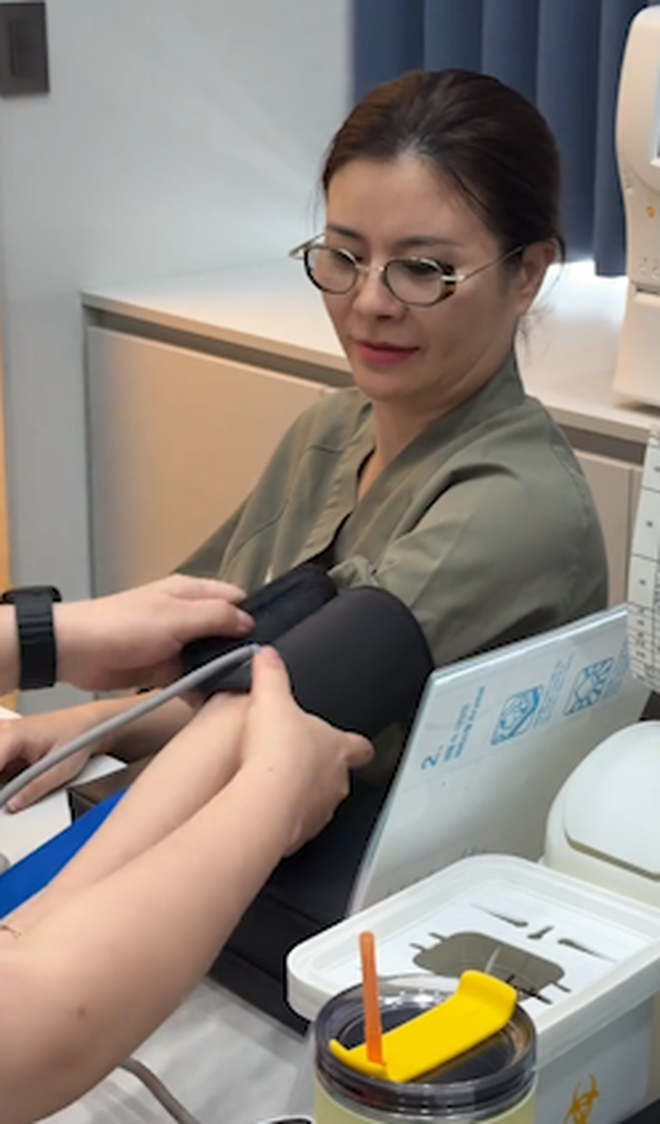 Diễn viên Vbiz "đập mặt xây lại" ở Hàn: Mặt băng bó chằng chịt, 2 đêm đầu khó chịu không thể thở- Ảnh 6.