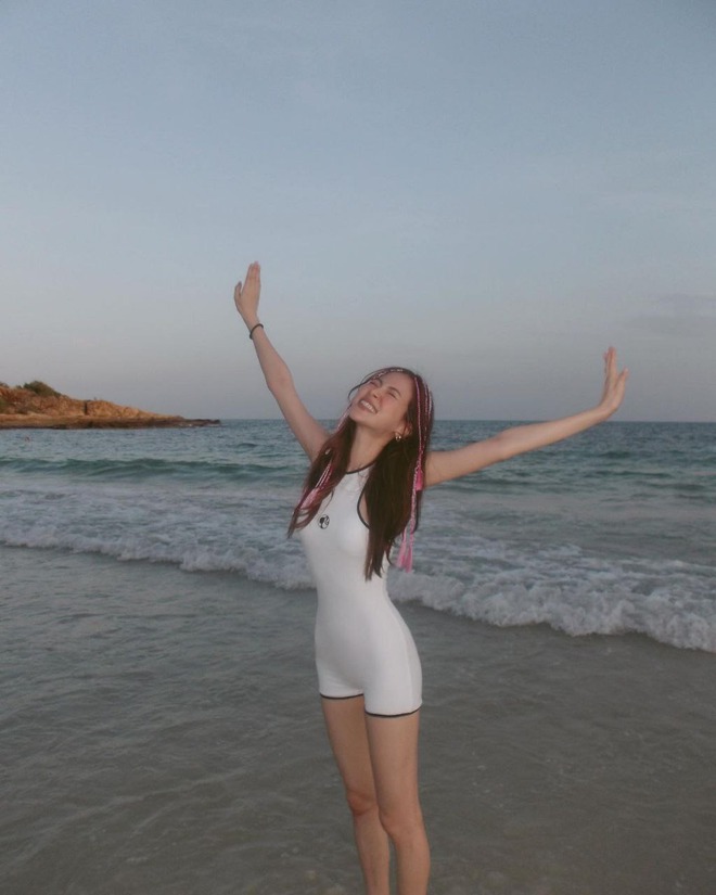 Ngọc nữ Việt - Thái đọ bikini: Baifern tuyệt sắc khuynh thành nhưng kín bưng, Ninh Dương Lan Ngọc sexy rung chuyển thị giác- Ảnh 22.