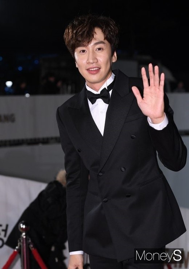 Lee Kwang Soo phẫu thuật thẩm mỹ?- Ảnh 1.