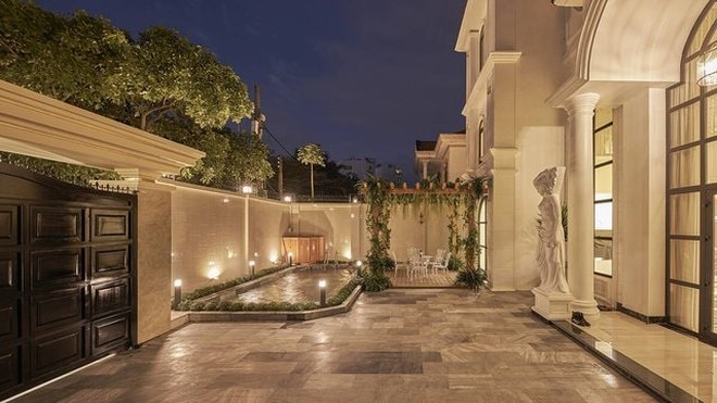 "Chị đại" Lệ Quyên flex biệt thự 600m²: Xa hoa đến mức ngôn từ khó diễn đạt, sang chấn thị giác toàn dân mạng- Ảnh 9.