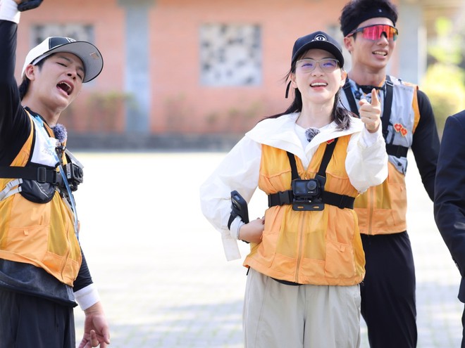 Phương Anh Đào gây sốt bằng 1 tuyệt chiêu ở Đấu Trường Gia Tốc- Ảnh 4.