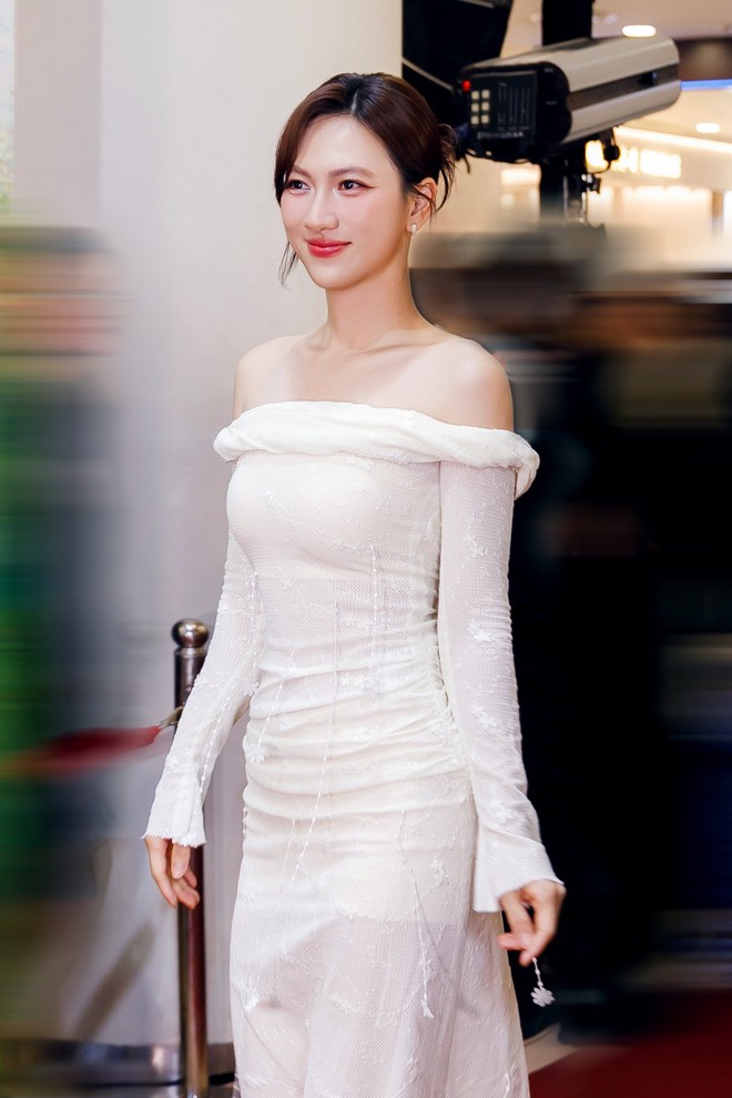 Phương Anh Đào U40 nhan sắc vẫn say đắm lòng người, bí quyết đến từ môn thể thao cực dễ thực hiện- Ảnh 4.