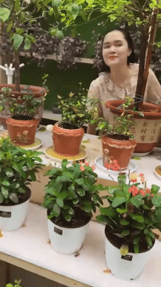 Vợ Duy Mạnh khoe nhan sắc xinh đẹp, ra dáng tiểu thư Hà thành, đã không còn bị chê mặc xấu!- Ảnh 3.