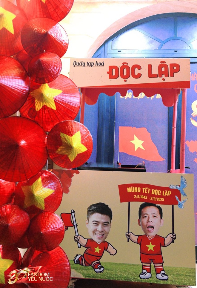 Duy Mạnh: "Mở rộng cửa nhà tặng kem, nước uống dịp A80, gia đình tôi muốn dạy các con về lòng yêu nước"- Ảnh 8.