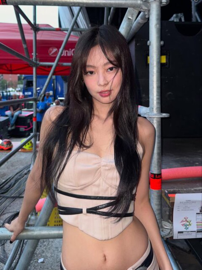 Bùng binh tình ái: Jennie (BLACKPINK) "đá" V (BTS) để hàn gắn với tình cũ?- Ảnh 4.